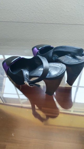 Zapatos Fosco Negros y Violetas Talla X