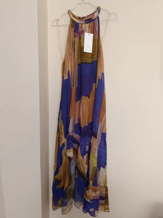 Vestido Zara largo estampado asimétrico