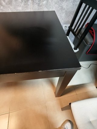 Mesa Comedor Extensible marrón oscuro + 4 Sillas