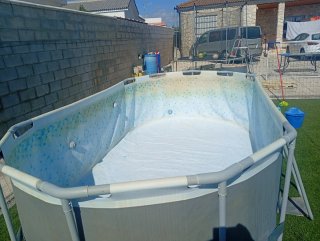 Piscina Bestway + depuradora + escalera