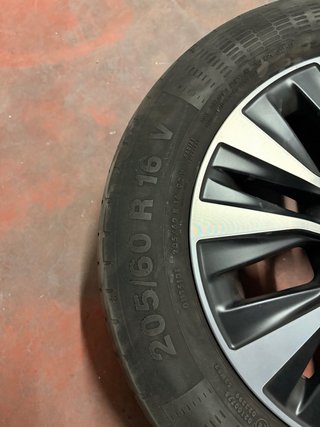 Llantas y neumaticos mercedes benz originales 16”