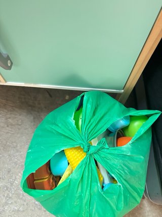 Cocinita de juguete de madera