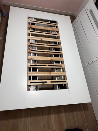 Conjunto NORDLI de cabezal y estructura cama.