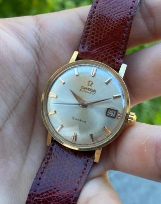 Omega Geneve Automático Dorado