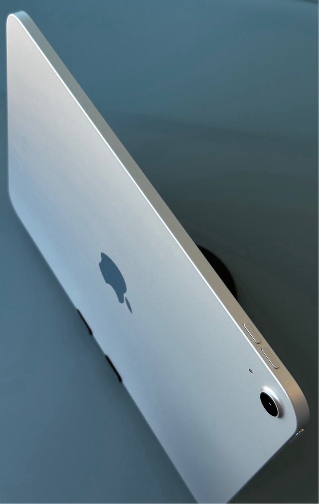 Nueva iPad A16 128GB Con 2 Ciclos De Carga