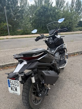 Zontes 368 G Adventure Moto Negra