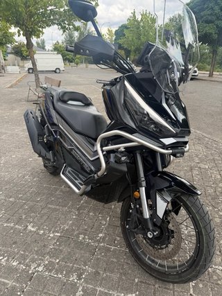 Zontes 368 G Adventure Moto Negra