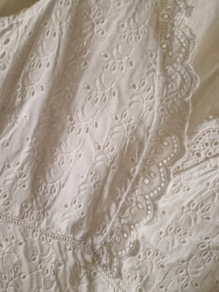 Vestido blanco Lauren. Es talla 9 de la firma