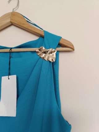 Vestido Zara Midi Drapeado aplique Dorado