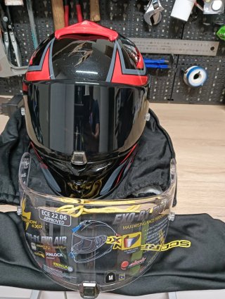 Casco Scorpion R1 Air Negro/Rojo
