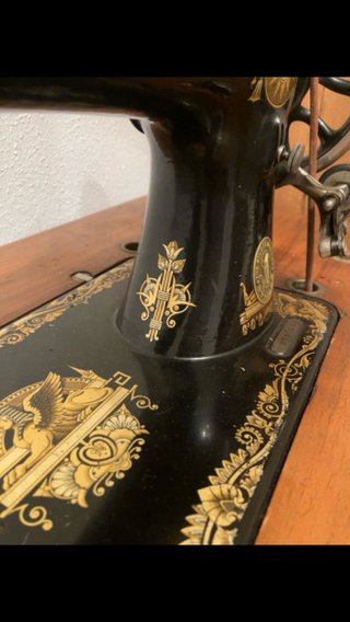 Máquina de coser Singer antigua