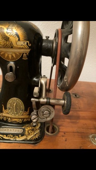Máquina de coser Singer antigua