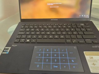 Portátil Asus Zenbook 14 OLED.