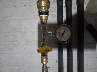 Reparaciones e instalaciones de fontanería.