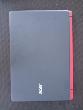 Portátil Acer Rosa/Rojo