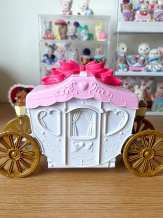 Sylvanian Families Carruaje Princesa y Muñeca