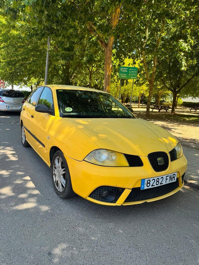 SEAT Ibiza 2007 - foto 1