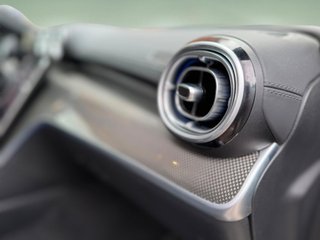 Mercedes-Benz C 200 - 37.000 kms - Nuevo
