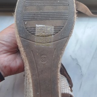 Sandalias cuña marrones y beige nuevas