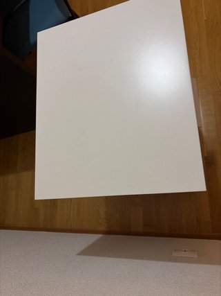 Cajonera blanca de madera