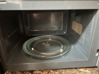 Microondas Russell Hobbs plateado
