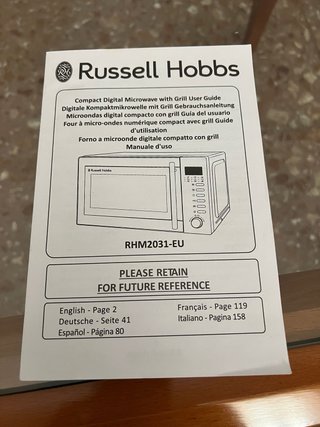Microondas Russell Hobbs plateado