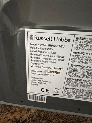Microondas Russell Hobbs plateado