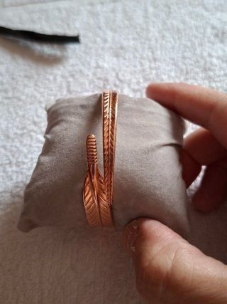Pulsera esclava de cobre con diseño