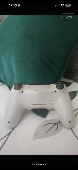 Consola PS4 con 2 mandos y cables originale
