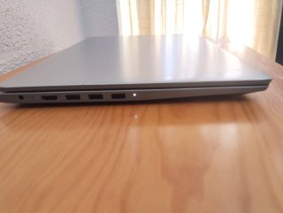 Portátil Lenovo Plata