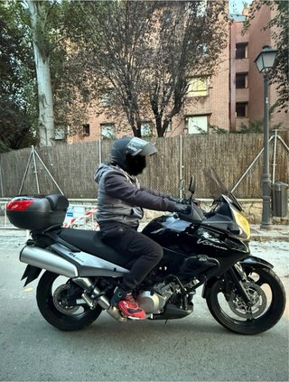 Suzuki Vstrom DL 1000 Negra/Plata