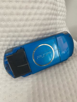 PSP 3004 Azul con juegos
