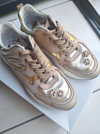Scarpe Guardiani donna beige/oro n. 39
