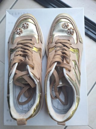 Scarpe Guardiani donna beige/oro n. 39