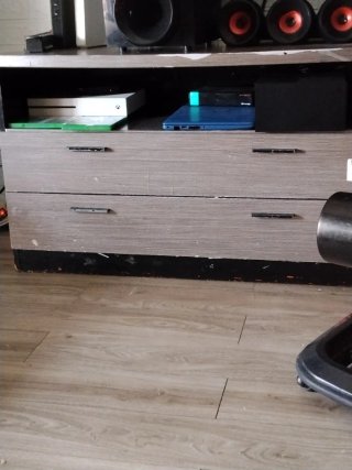 Mueble de TV con cajones