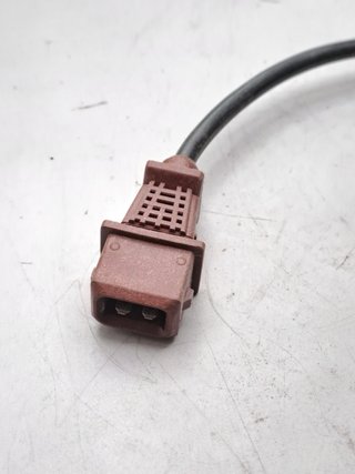 3911070904 Válvula control aire Audi 100