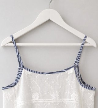 Top tirantes bordado blanco
