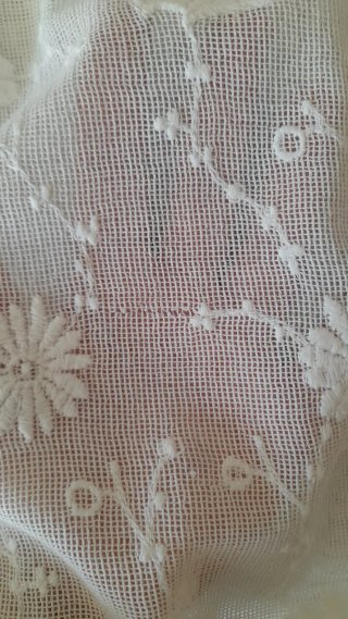 Top tirantes bordado blanco