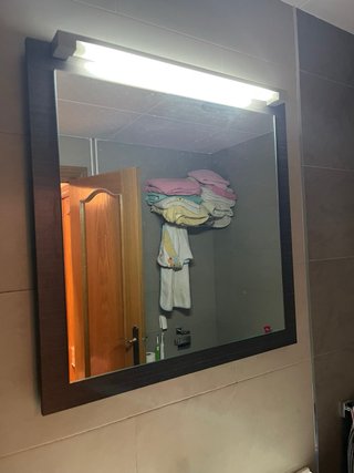 Espejo de lavabo con luz