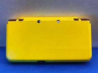 CONSOLA NINTENDO NEW 2DS XL EDIZIONE PIKACHU NUOVA