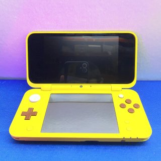 CONSOLA NINTENDO NEW 2DS XL EDIZIONE PIKACHU NUOVA