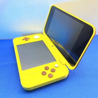 CONSOLA NINTENDO NEW 2DS XL EDIZIONE PIKACHU NUOVA