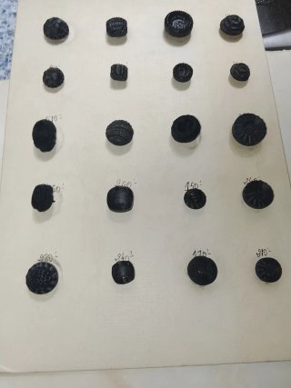 Muestrario botones antiguos
