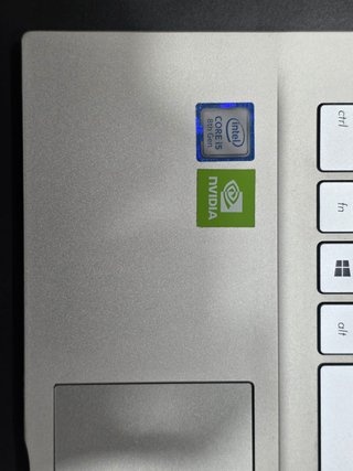 ASUS VivoBook S14 Ultrabook verde