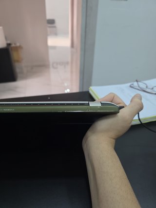 ASUS VivoBook S14 Ultrabook verde