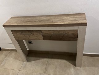 Mueble recibidor madera beige y marrón