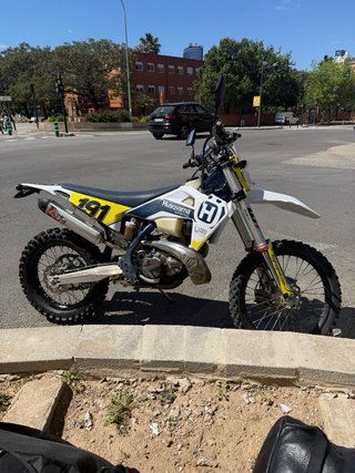 Husqvarna TE 250i 2023 Enduro Moto