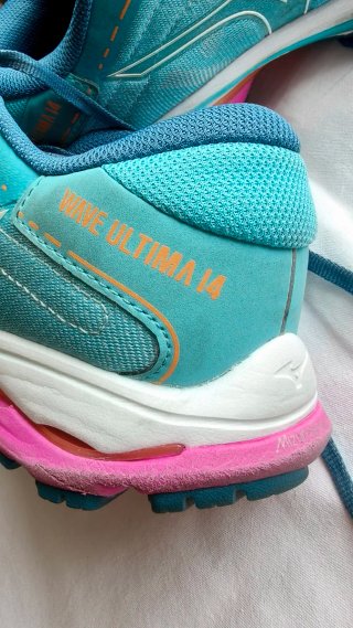 Zapatillas mujer  running Mizuno Wave Ultima 40.5