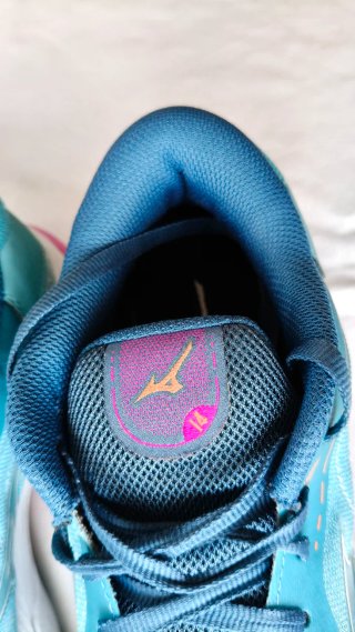 Zapatillas mujer  running Mizuno Wave Ultima 40.5