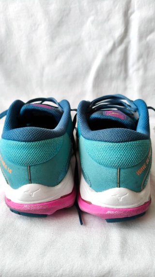 Zapatillas mujer  running Mizuno Wave Ultima 40.5